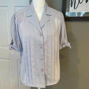 Vtg Laura and Jayne Petites Pleated Lavender Blouse Short Sleeve Women’s Sz 4P